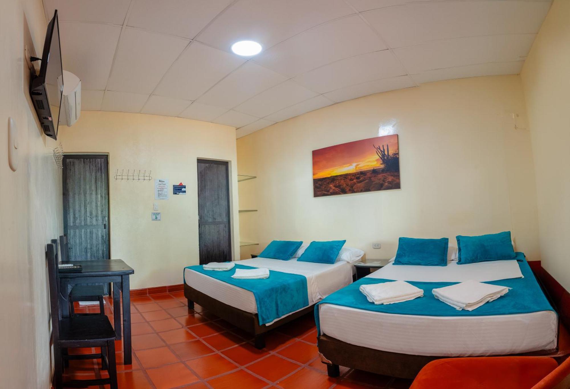 Hotel Villa Paraiso Villavieja Ngoại thất bức ảnh