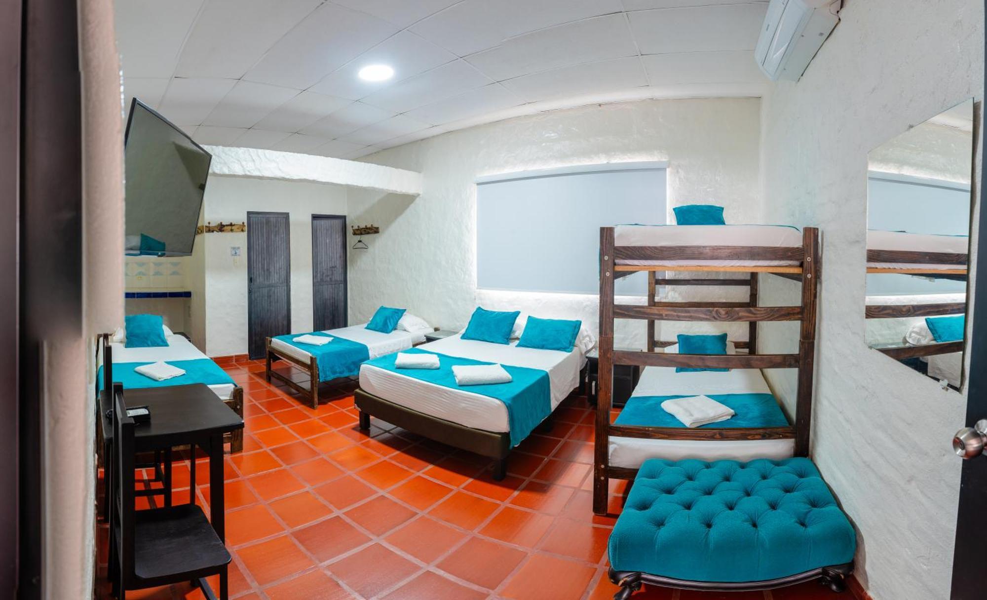 Hotel Villa Paraiso Villavieja Ngoại thất bức ảnh